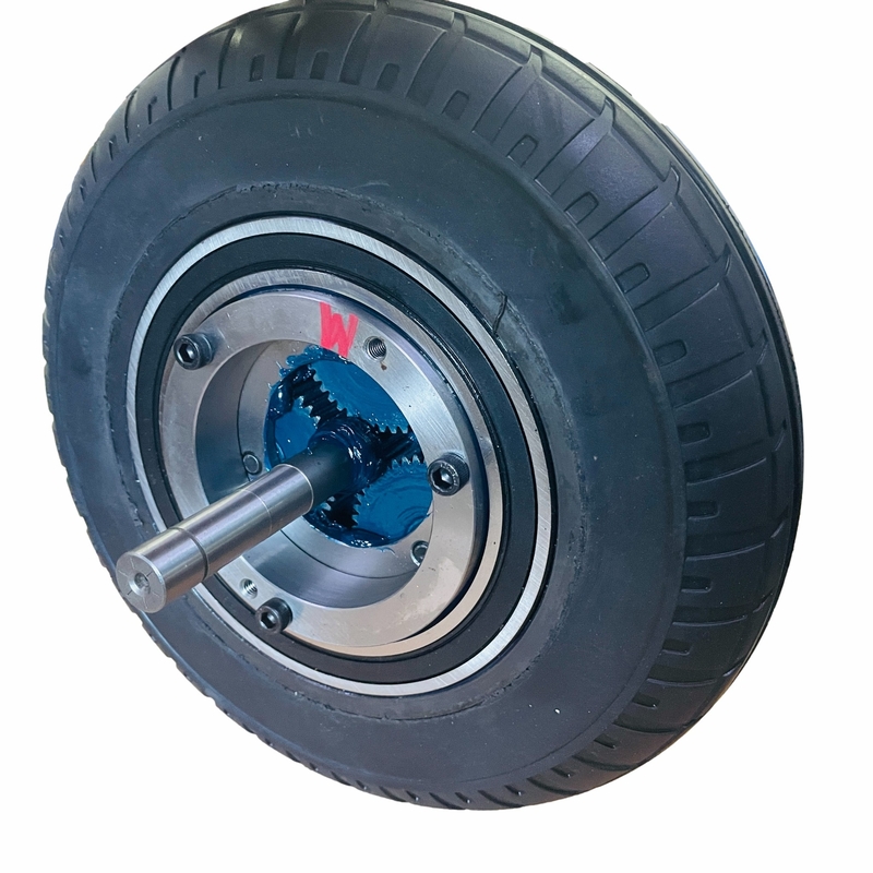 Черное резиновое колесо AGV управляет планетарными колесами редуктора для уменьшения эпицентра деятельности